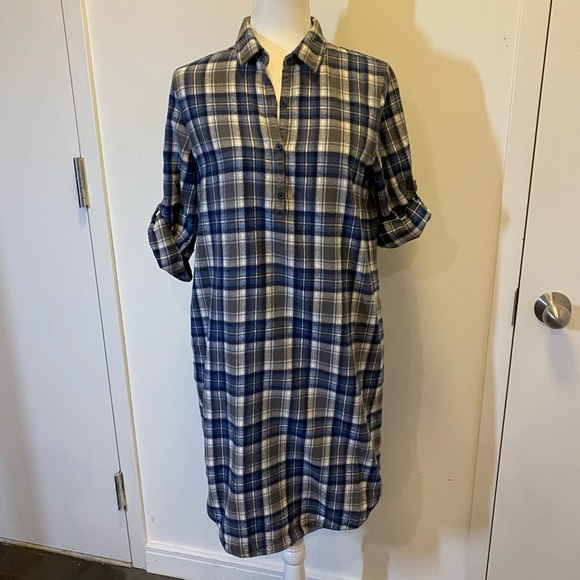 Shirt dress - Picture 1 of 5